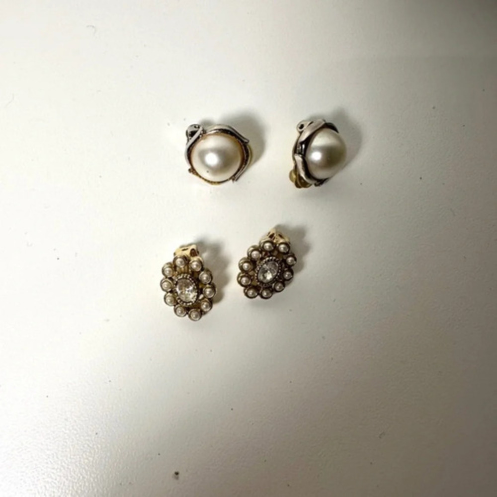 Set of two vintage clip on earrings